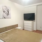 Central Apartment דירה