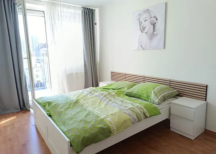 アパート Central Apartment